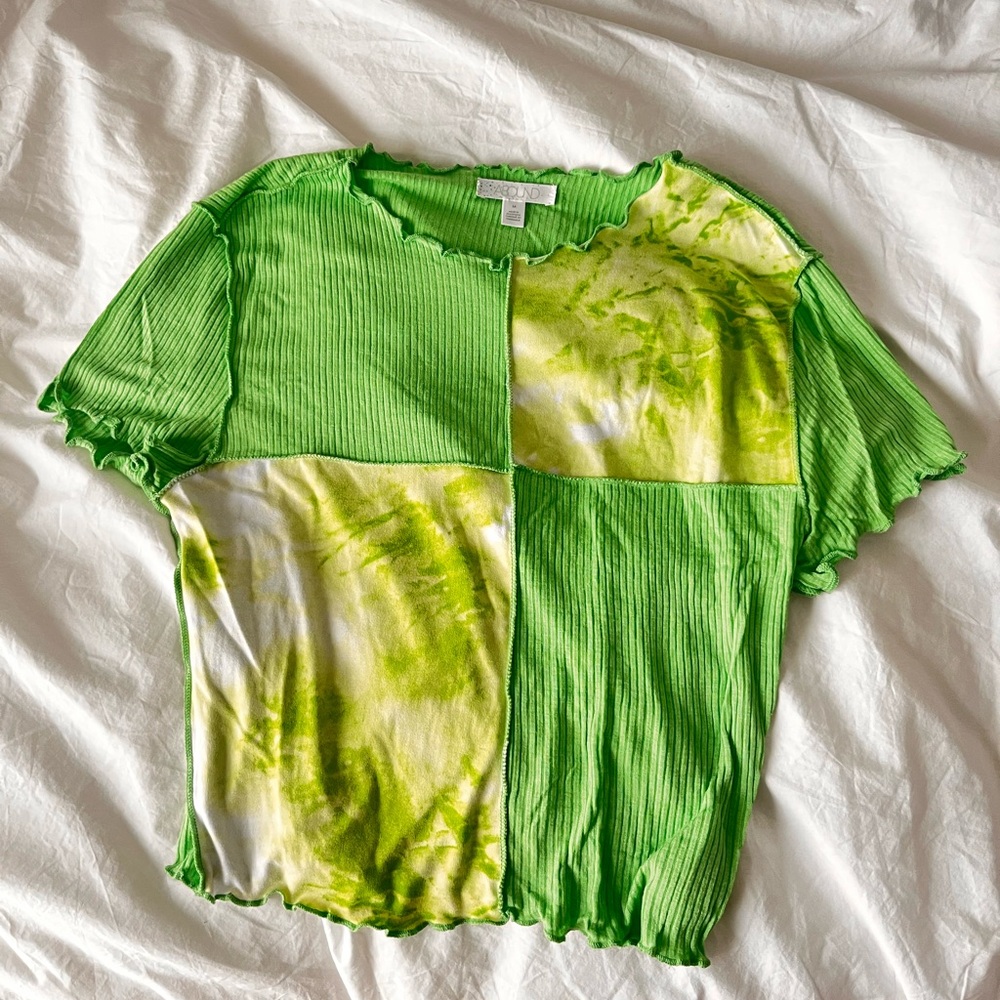 Green color block baby tee from Abound found at Nordstrom.
